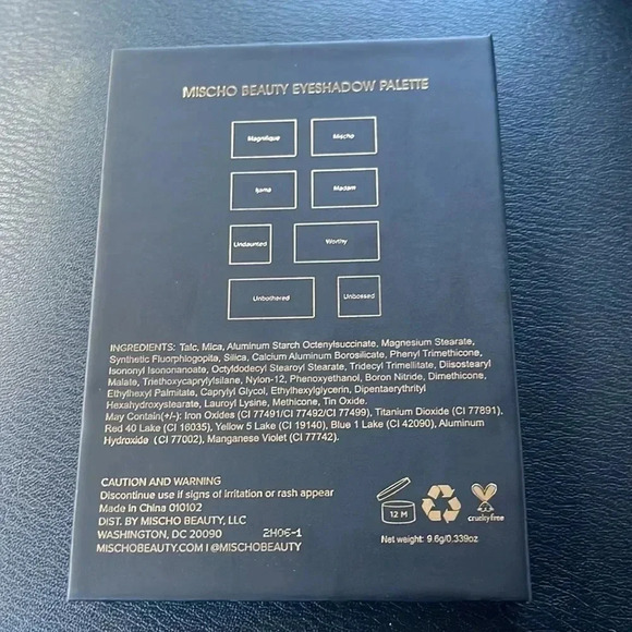 Eyeshadow palette by Mischo Beauty - Picture 3 of 4